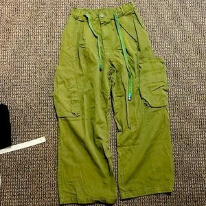 New Cargo Pants, Oversized